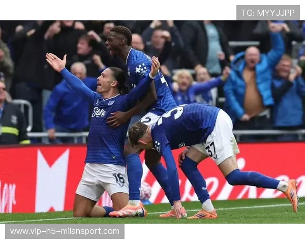 埃弗顿客场防线逐渐稳固球队防守质量显著提升助力积分回升 埃弗顿客场防线逐渐稳固球队防守质量显著提升助力积分回升