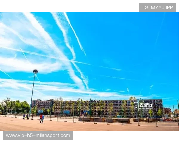 囧帅若推动文化革新,圣西罗将成为青年向往地 囧帅若推动文化革新,圣西罗将成为青年向往地