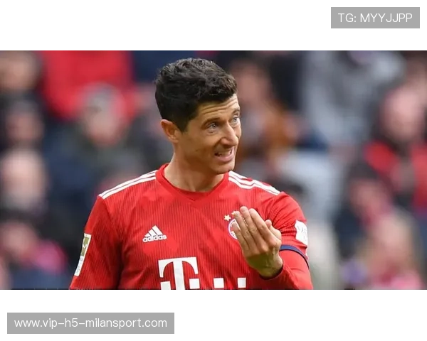 拉斐尔·莱万凌空抽射入网